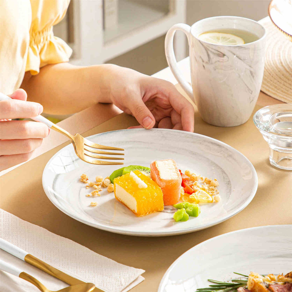 Clay 16 Piece Dinnerware Set